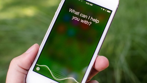 Apple прослушивает разговоры пользователей с Siri
